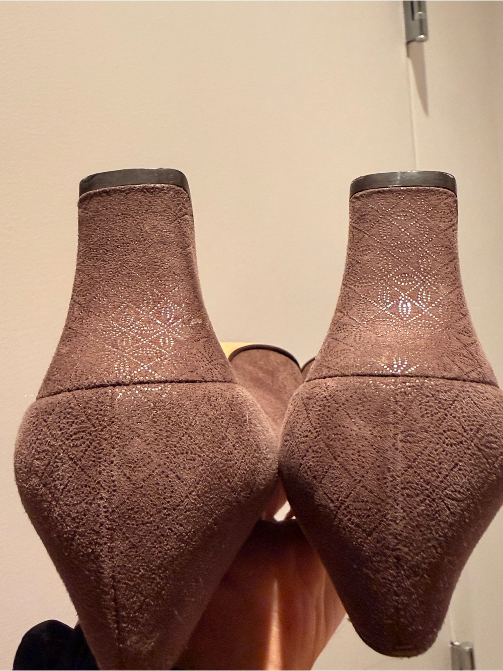 Vintage Salvatore Ferragamo Brown Laser-Etched Suede Almond Toe Block Heel 7.5 - Picture 7 of 8